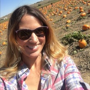 Meet your Posher, Whitney